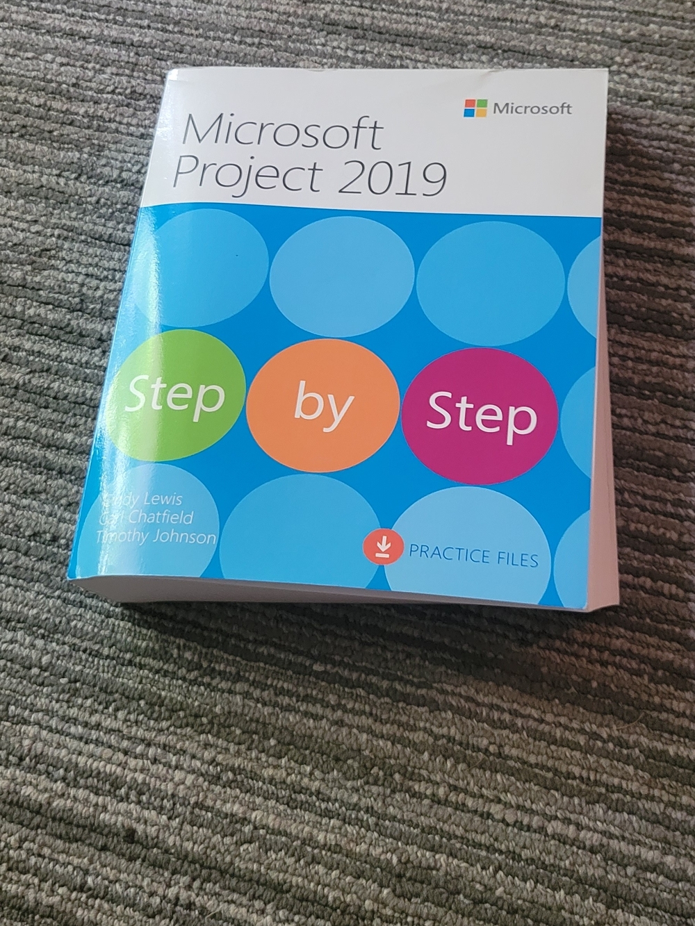 Microsoft Project 2019 Step by Step - Blue Cover with Multicolor Circles